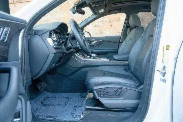Белый Ауди Ку 7, объемом двигателя 3 л и пробегом 57 тыс. км за 25000 $, фото 7 на Automoto.ua