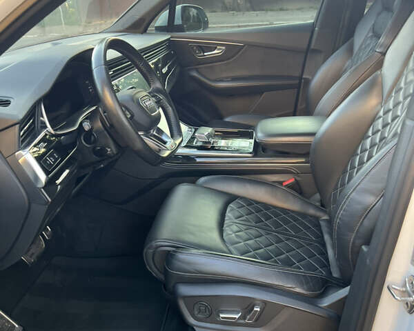 Білий Ауді Ку 7, об'ємом двигуна 3 л та пробігом 102 тис. км за 62500 $, фото 3 на Automoto.ua