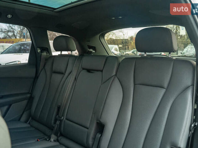 Белый Ауди Ку 7, объемом двигателя 3 л и пробегом 51 тыс. км за 53900 $, фото 48 на Automoto.ua