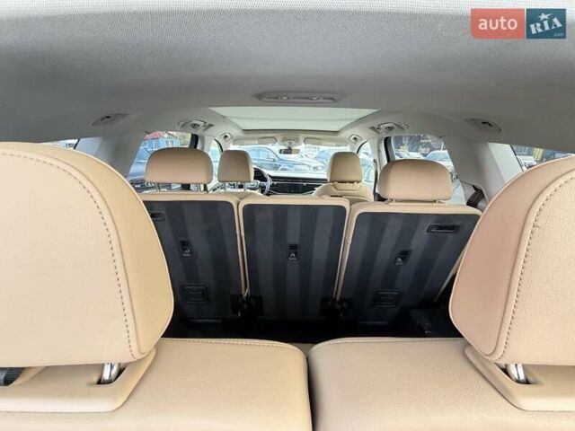 Белый Ауди Ку 7, объемом двигателя 3 л и пробегом 98 тыс. км за 35000 $, фото 12 на Automoto.ua