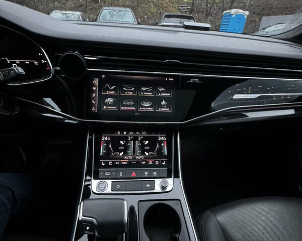 Белый Ауди Ку 7, объемом двигателя 3 л и пробегом 79 тыс. км за 56000 $, фото 39 на Automoto.ua