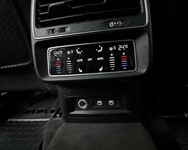 Белый Ауди Ку 7, объемом двигателя 3 л и пробегом 79 тыс. км за 56000 $, фото 29 на Automoto.ua