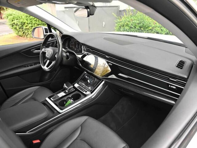 Белый Ауди Ку 7, объемом двигателя 3 л и пробегом 41 тыс. км за 26800 $, фото 9 на Automoto.ua