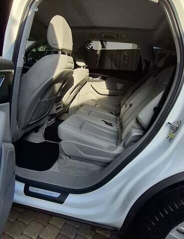 Белый Ауди Ку 7, объемом двигателя 3 л и пробегом 88 тыс. км за 44000 $, фото 21 на Automoto.ua