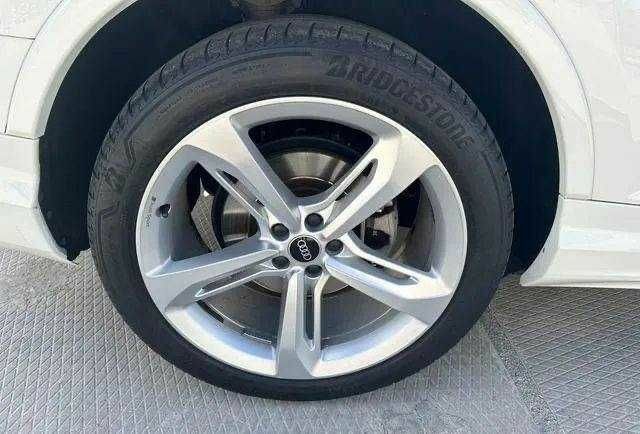 Белый Ауди Ку 7, объемом двигателя 0 л и пробегом 58 тыс. км за 41500 $, фото 5 на Automoto.ua