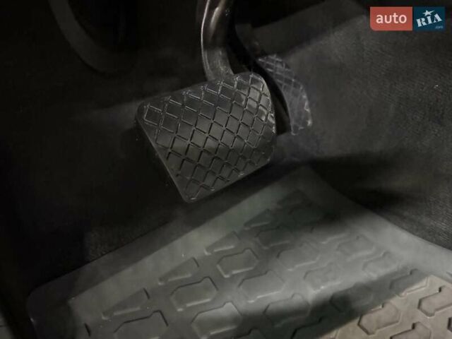 Білий Ауді Ку 7, об'ємом двигуна 1.98 л та пробігом 255 тис. км за 32000 $, фото 22 на Automoto.ua