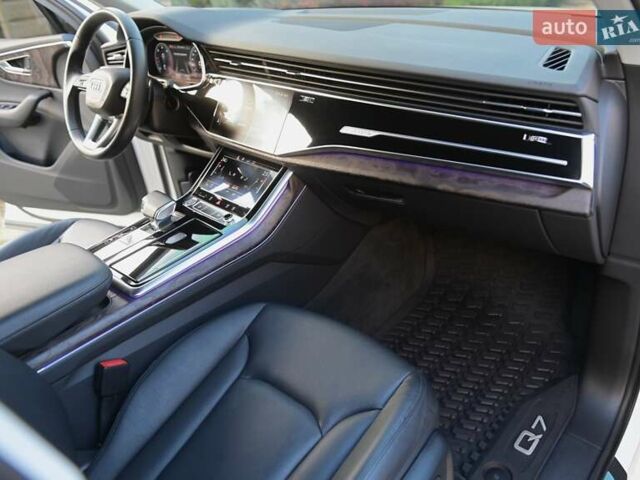 Белый Ауди Ку 7, объемом двигателя 2.97 л и пробегом 91 тыс. км за 65999 $, фото 30 на Automoto.ua