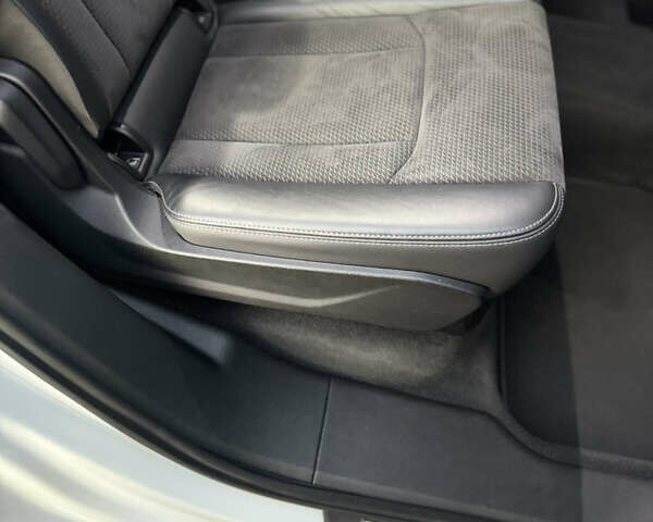 Білий Ауді Ку 7, об'ємом двигуна 3 л та пробігом 95 тис. км за 57000 $, фото 21 на Automoto.ua