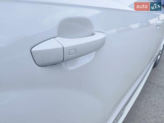 Белый Ауди Ку 7, объемом двигателя 3 л и пробегом 89 тыс. км за 55000 $, фото 10 на Automoto.ua