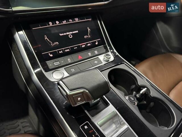 Білий Ауді Ку 7, об'ємом двигуна 1.98 л та пробігом 255 тис. км за 32000 $, фото 9 на Automoto.ua
