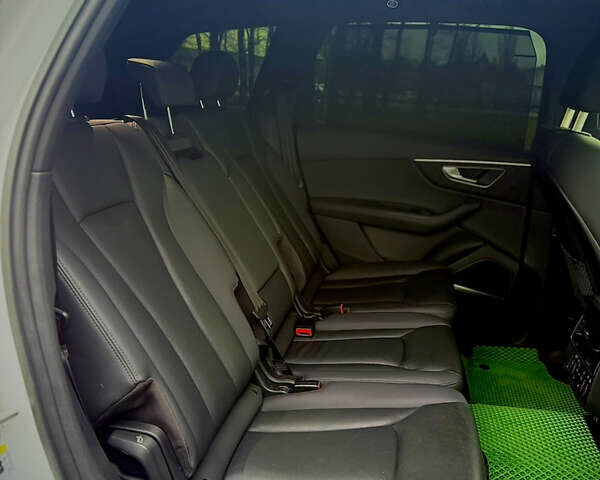 Белый Ауди Ку 7, объемом двигателя 3 л и пробегом 65 тыс. км за 45500 $, фото 13 на Automoto.ua