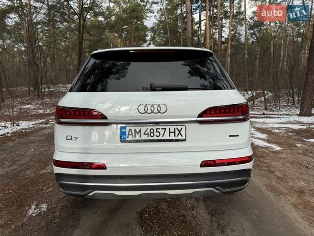 Белый Ауди Ку 7, объемом двигателя 3 л и пробегом 56 тыс. км за 56600 $, фото 4 на Automoto.ua