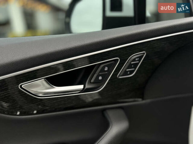 Белый Ауди Ку 7, объемом двигателя 3 л и пробегом 149 тыс. км за 50999 $, фото 11 на Automoto.ua