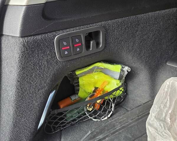 Белый Ауди Ку 7, объемом двигателя 1.98 л и пробегом 116 тыс. км за 53000 $, фото 4 на Automoto.ua