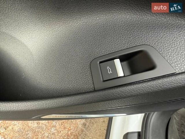 Белый Ауди Ку 7, объемом двигателя 3 л и пробегом 56 тыс. км за 56600 $, фото 40 на Automoto.ua