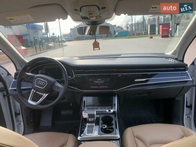 Білий Ауді Ку 7, об'ємом двигуна 3 л та пробігом 59 тис. км за 53500 $, фото 11 на Automoto.ua