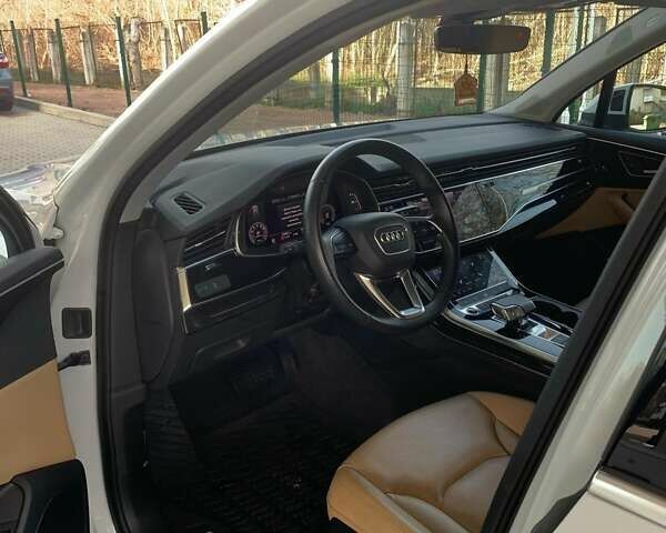 Білий Ауді Ку 7, об'ємом двигуна 3 л та пробігом 59 тис. км за 53500 $, фото 22 на Automoto.ua