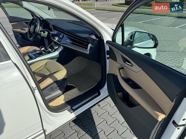 Білий Ауді Ку 7, об'ємом двигуна 2.97 л та пробігом 67 тис. км за 75000 $, фото 8 на Automoto.ua