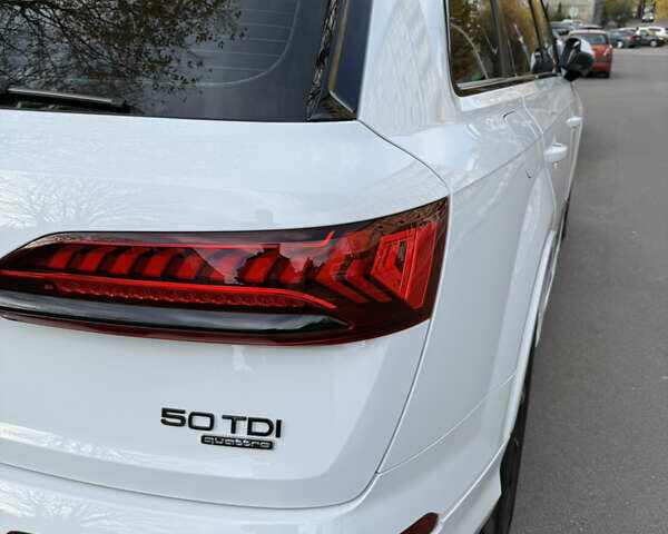 Белый Ауди Ку 7, объемом двигателя 2.97 л и пробегом 93 тыс. км за 63500 $, фото 3 на Automoto.ua