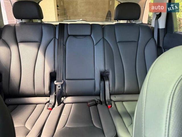 Білий Ауді Ку 7, об'ємом двигуна 3 л та пробігом 59 тис. км за 62700 $, фото 25 на Automoto.ua