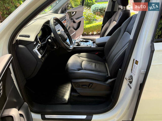 Білий Ауді Ку 7, об'ємом двигуна 3 л та пробігом 59 тис. км за 62700 $, фото 18 на Automoto.ua