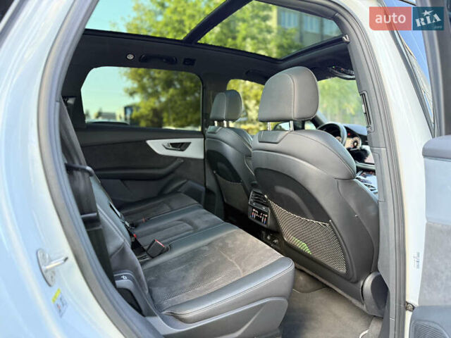 Білий Ауді Ку 7, об'ємом двигуна 2.97 л та пробігом 81 тис. км за 61900 $, фото 78 на Automoto.ua