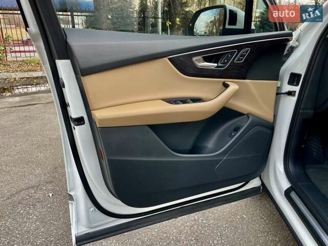 Белый Ауди Ку 7, объемом двигателя 1.98 л и пробегом 30 тыс. км за 42000 $, фото 11 на Automoto.ua