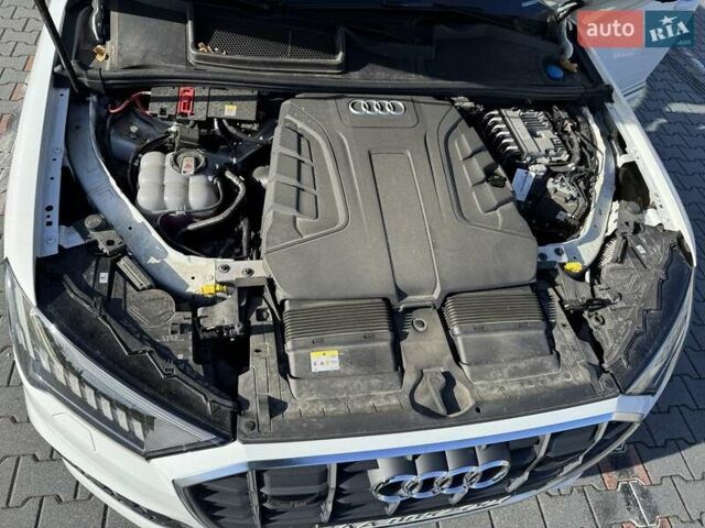 Білий Ауді Ку 7, об'ємом двигуна 2.97 л та пробігом 67 тис. км за 75000 $, фото 23 на Automoto.ua