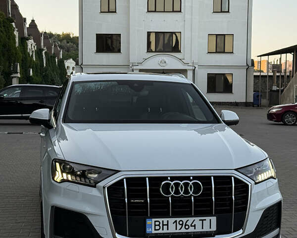 Белый Ауди Ку 7, объемом двигателя 2.97 л и пробегом 87 тыс. км за 68000 $, фото 4 на Automoto.ua