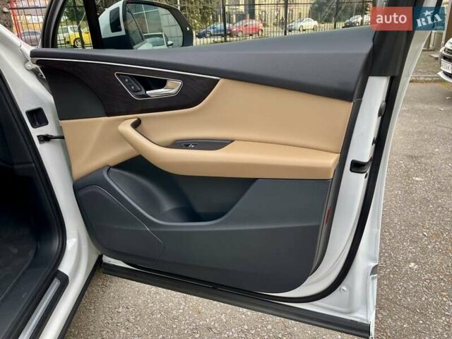 Белый Ауди Ку 7, объемом двигателя 1.98 л и пробегом 30 тыс. км за 42000 $, фото 16 на Automoto.ua