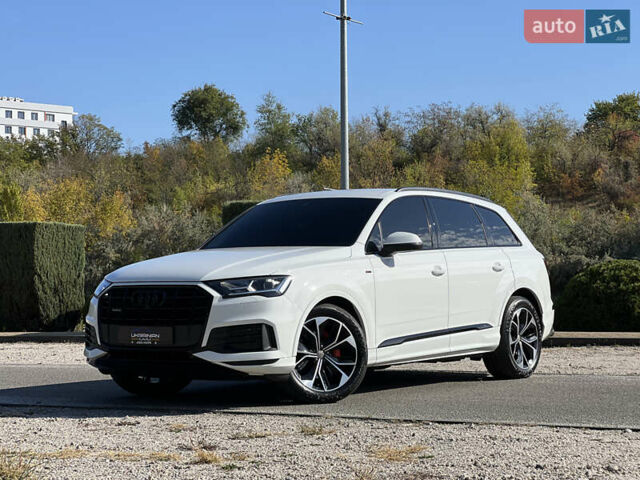 Белый Ауди Ку 7, объемом двигателя 2.97 л и пробегом 95 тыс. км за 62700 $, фото 3 на Automoto.ua