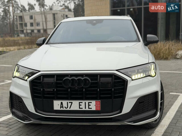 Белый Ауди Ку 7, объемом двигателя 3 л и пробегом 141 тыс. км за 73900 $, фото 4 на Automoto.ua