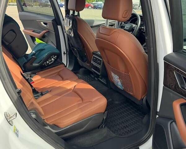 Белый Ауди Ку 7, объемом двигателя 1.98 л и пробегом 86 тыс. км за 49850 $, фото 14 на Automoto.ua