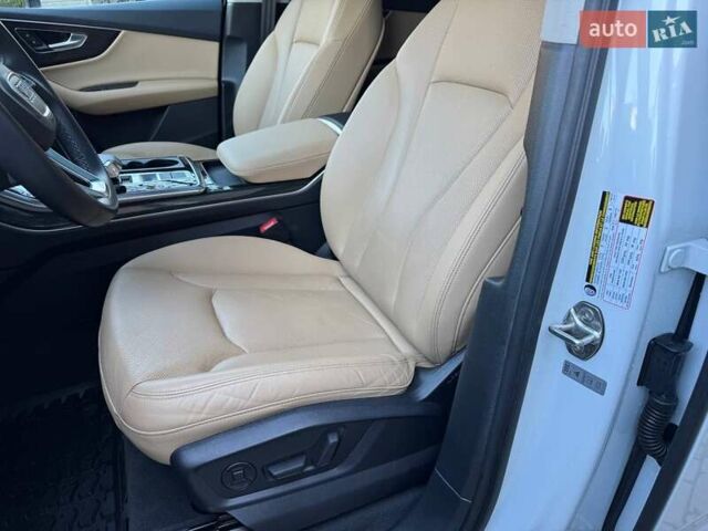 Белый Ауди Ку 7, объемом двигателя 1.98 л и пробегом 83 тыс. км за 43500 $, фото 26 на Automoto.ua