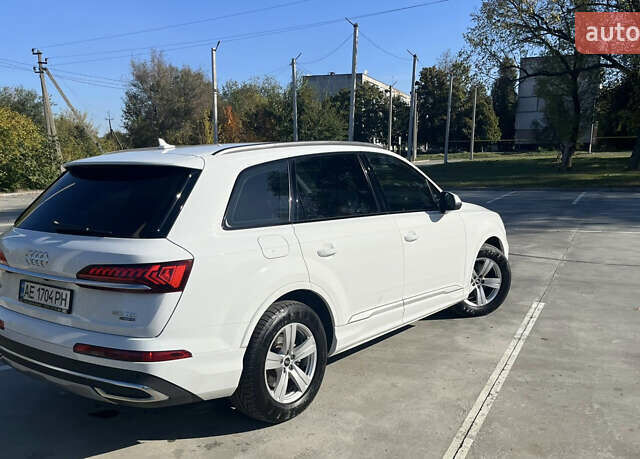 Белый Ауди Ку 7, объемом двигателя 3 л и пробегом 138 тыс. км за 55000 $, фото 4 на Automoto.ua