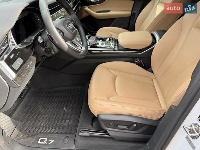 Белый Ауди Ку 7, объемом двигателя 3 л и пробегом 56 тыс. км за 56600 $, фото 17 на Automoto.ua
