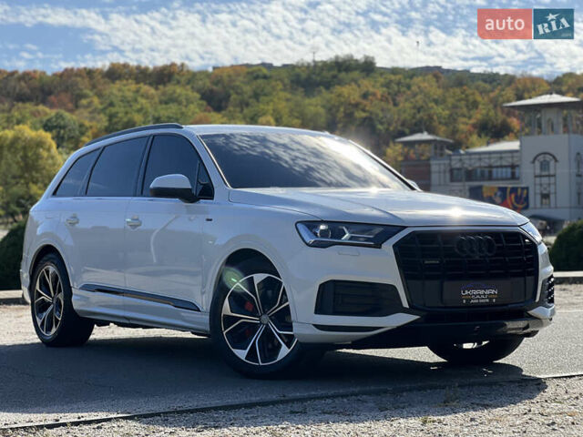 Белый Ауди Ку 7, объемом двигателя 2.97 л и пробегом 95 тыс. км за 62700 $, фото 4 на Automoto.ua
