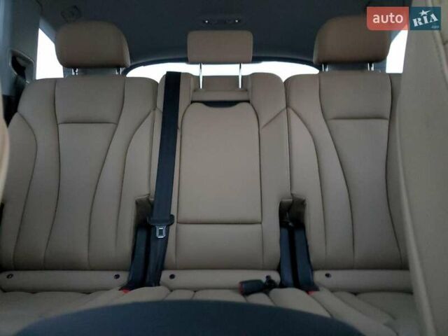 Білий Ауді Ку 7, об'ємом двигуна 3 л та пробігом 43 тис. км за 18000 $, фото 9 на Automoto.ua