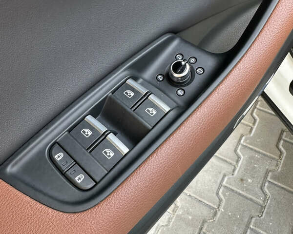 Белый Ауди Ку 7, объемом двигателя 3 л и пробегом 84 тыс. км за 41500 $, фото 31 на Automoto.ua
