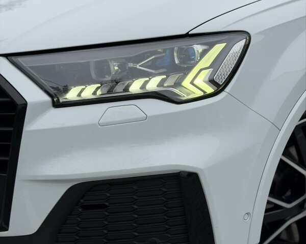 Белый Ауди Ку 7, объемом двигателя 3 л и пробегом 141 тыс. км за 73900 $, фото 18 на Automoto.ua