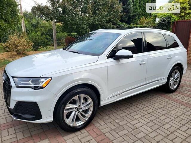 Білий Ауді Ку 7, об'ємом двигуна 2 л та пробігом 48 тис. км за 45600 $, фото 1 на Automoto.ua
