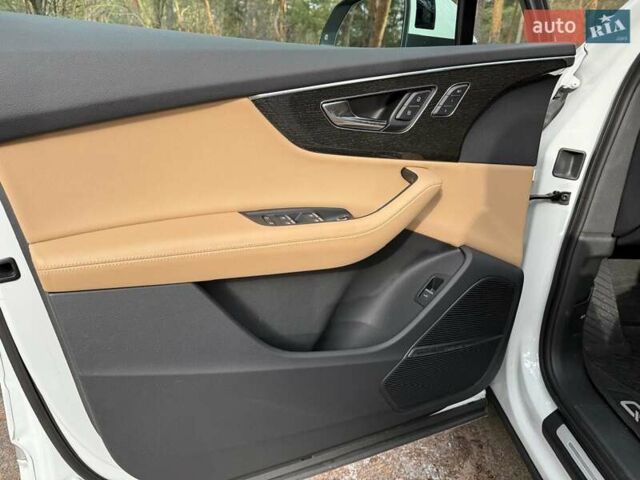 Белый Ауди Ку 7, объемом двигателя 3 л и пробегом 56 тыс. км за 56600 $, фото 28 на Automoto.ua