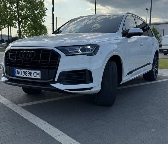 Белый Ауди Ку 7, объемом двигателя 3 л и пробегом 149 тыс. км за 55000 $, фото 1 на Automoto.ua