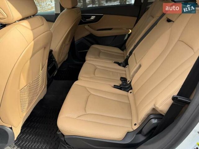 Белый Ауди Ку 7, объемом двигателя 3 л и пробегом 56 тыс. км за 56600 $, фото 27 на Automoto.ua