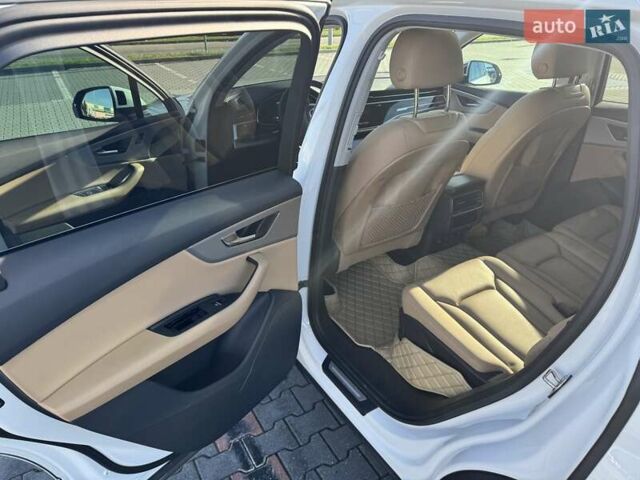 Білий Ауді Ку 7, об'ємом двигуна 2.97 л та пробігом 67 тис. км за 75000 $, фото 7 на Automoto.ua