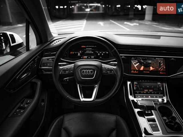 Белый Ауди Ку 7, объемом двигателя 3 л и пробегом 110 тыс. км за 47900 $, фото 3 на Automoto.ua