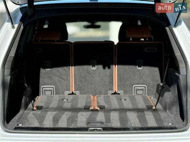 Белый Ауди Ку 7, объемом двигателя 3 л и пробегом 102 тыс. км за 17600 $, фото 26 на Automoto.ua