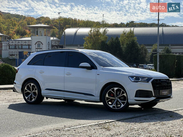 Белый Ауди Ку 7, объемом двигателя 2.97 л и пробегом 95 тыс. км за 62700 $, фото 6 на Automoto.ua
