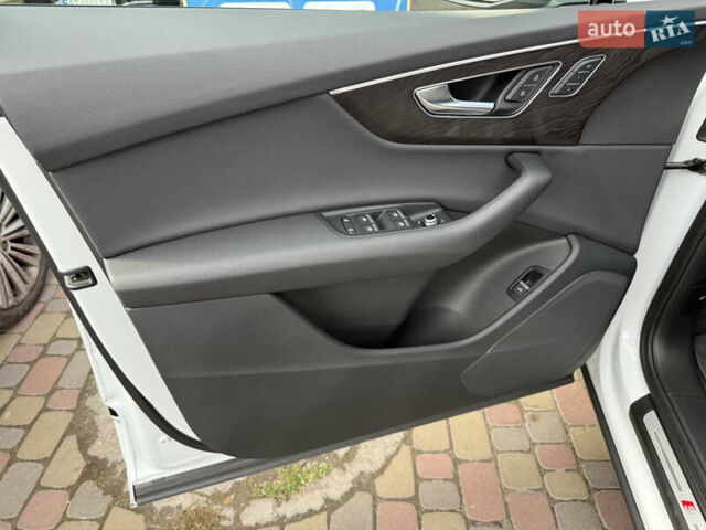 Белый Ауди Ку 7, объемом двигателя 2.97 л и пробегом 93 тыс. км за 63500 $, фото 11 на Automoto.ua