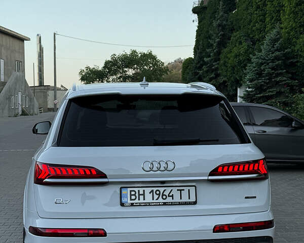 Белый Ауди Ку 7, объемом двигателя 2.97 л и пробегом 87 тыс. км за 68000 $, фото 7 на Automoto.ua